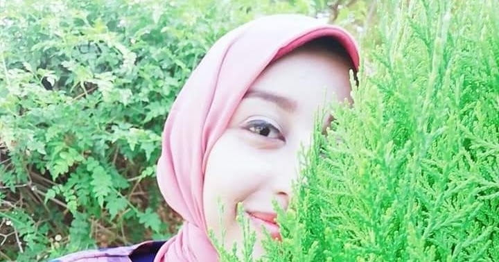 صورة المؤلف إيمان مصطفى